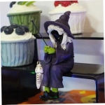 Hintyne Witch Statue Resin Fishing Witch Statue Pond Decor Skeleton Ornament Skull Figurine for Halloween Party Home Decor, Outdoor Garden Yard Pond - Image 3