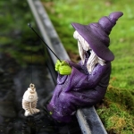 Hintyne Witch Statue Resin Fishing Witch Statue Pond Decor Skeleton Ornament Skull Figurine for Halloween Party Home Decor, Outdoor Garden Yard Pond - Image 7