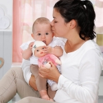 Baby Annabell Sweetie for babies - 30 cm soft bodied doll with integrated rattle - Suitable from birth - 706428, Multicolor, 15.4 x 27.3 x 25 centimeters - Image 9